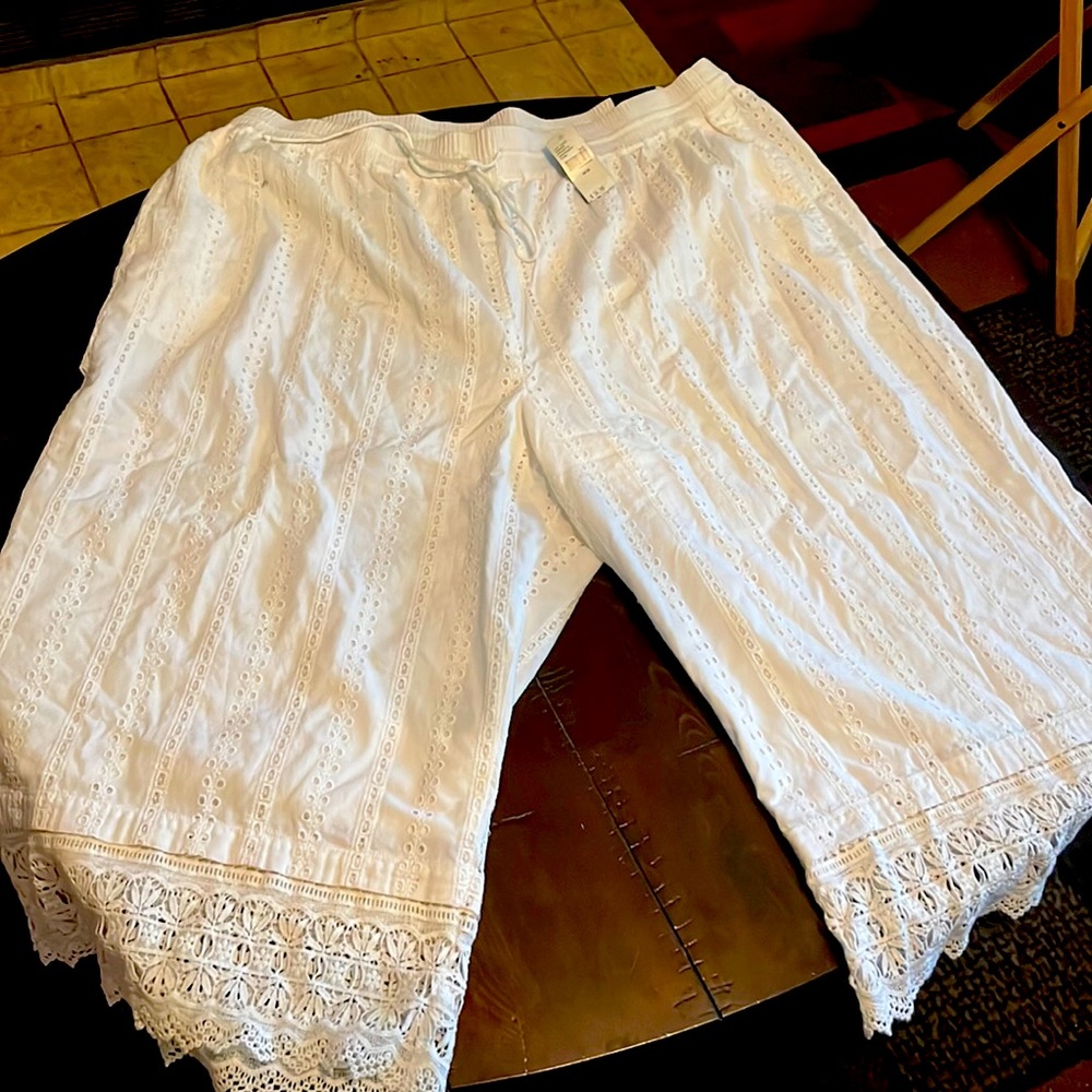 Never Worn White Summer Wide Leg Crop pants